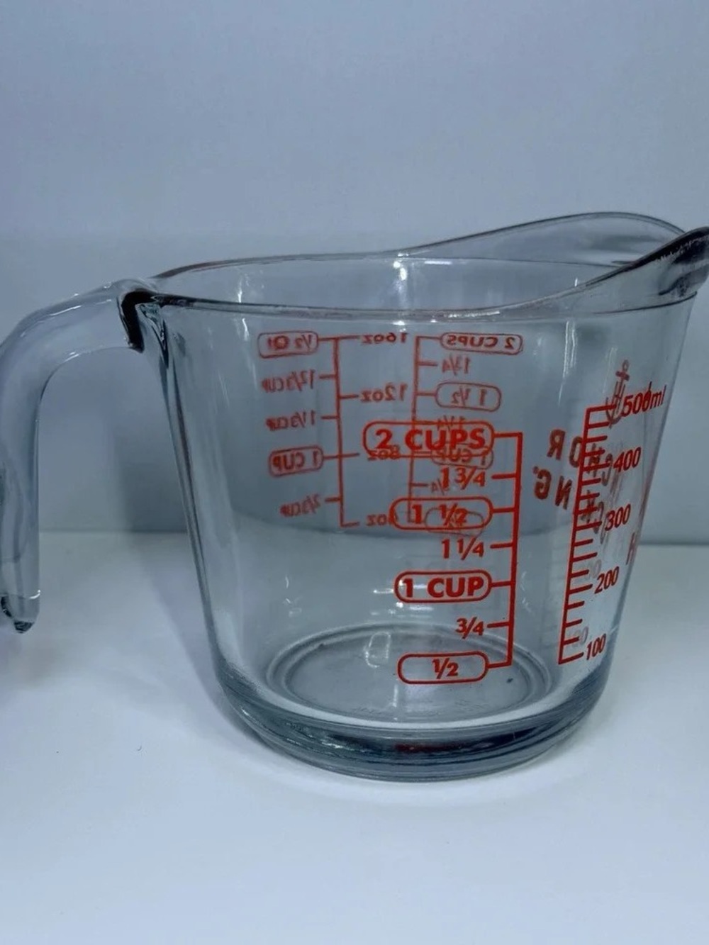 Clear Glass Measuring Cup with Red Markings - 2 Cup Capacity